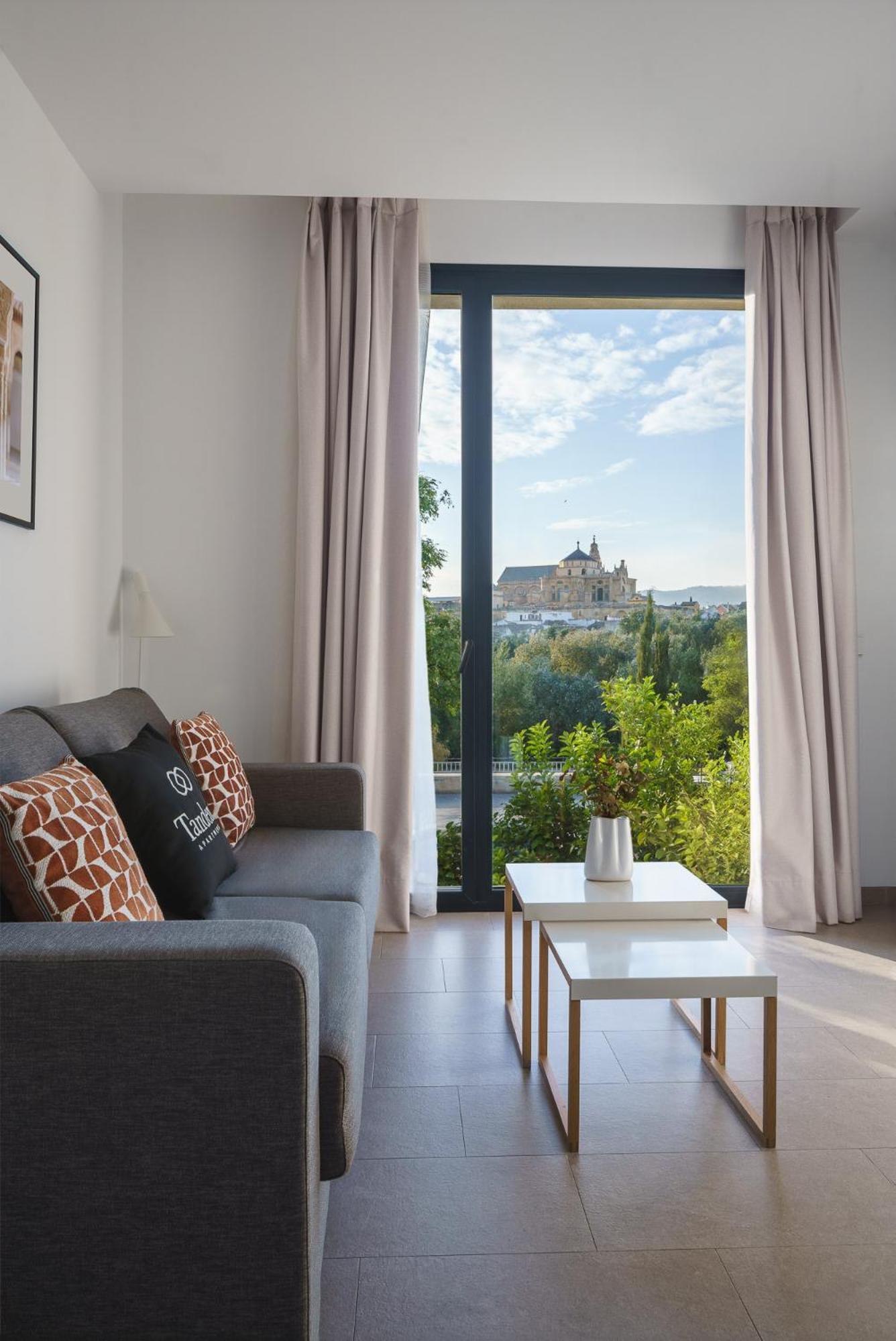 Tandem Torre De La Calahorra Lägenhet Córdoba Exteriör bild