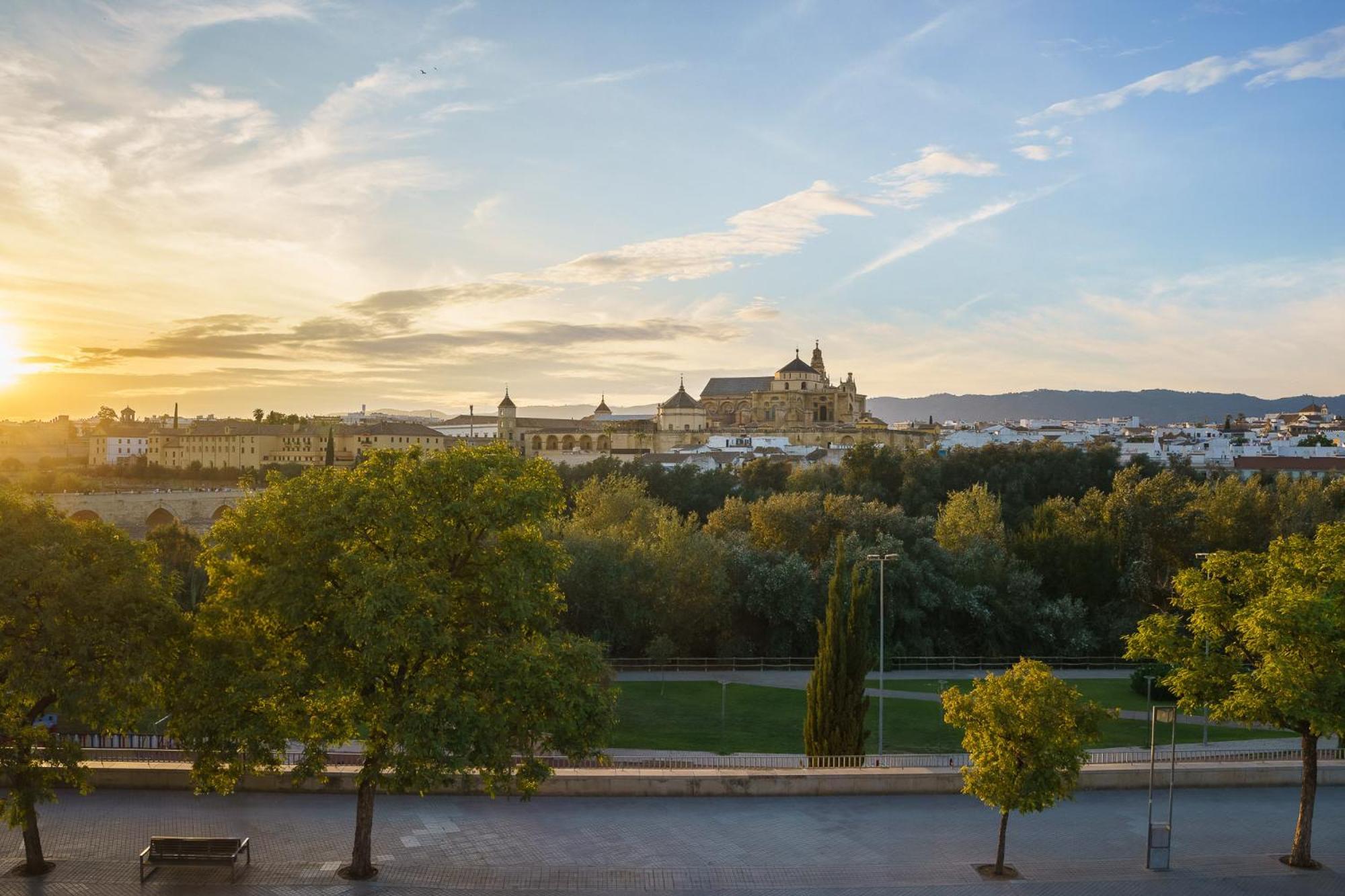Tandem Torre De La Calahorra Lägenhet Córdoba Exteriör bild